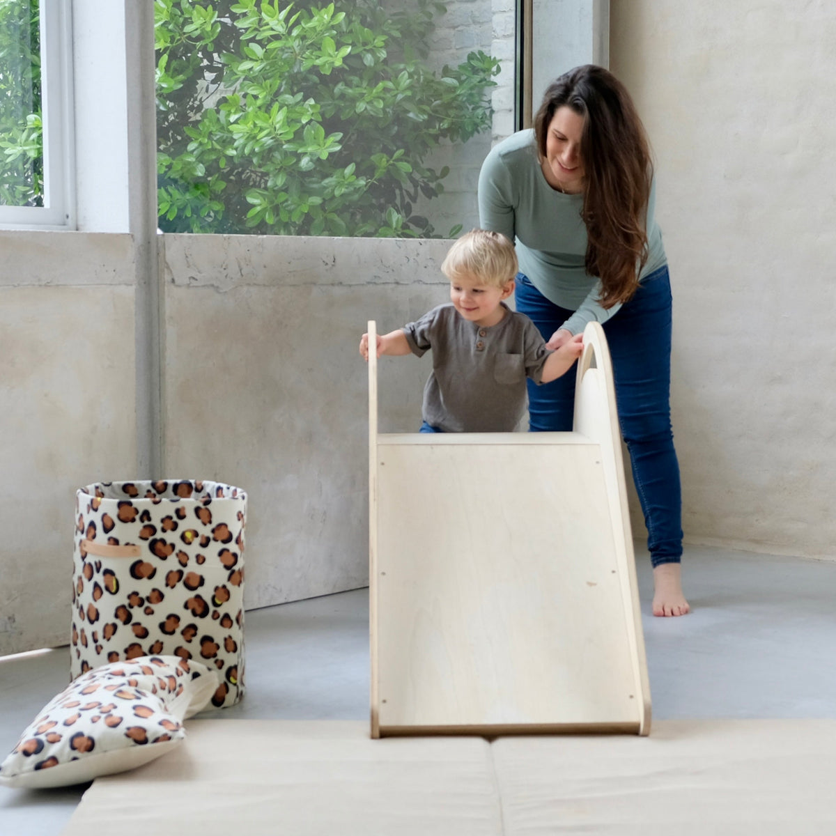 maxi speelgoedmand kinderkamers panterprint 