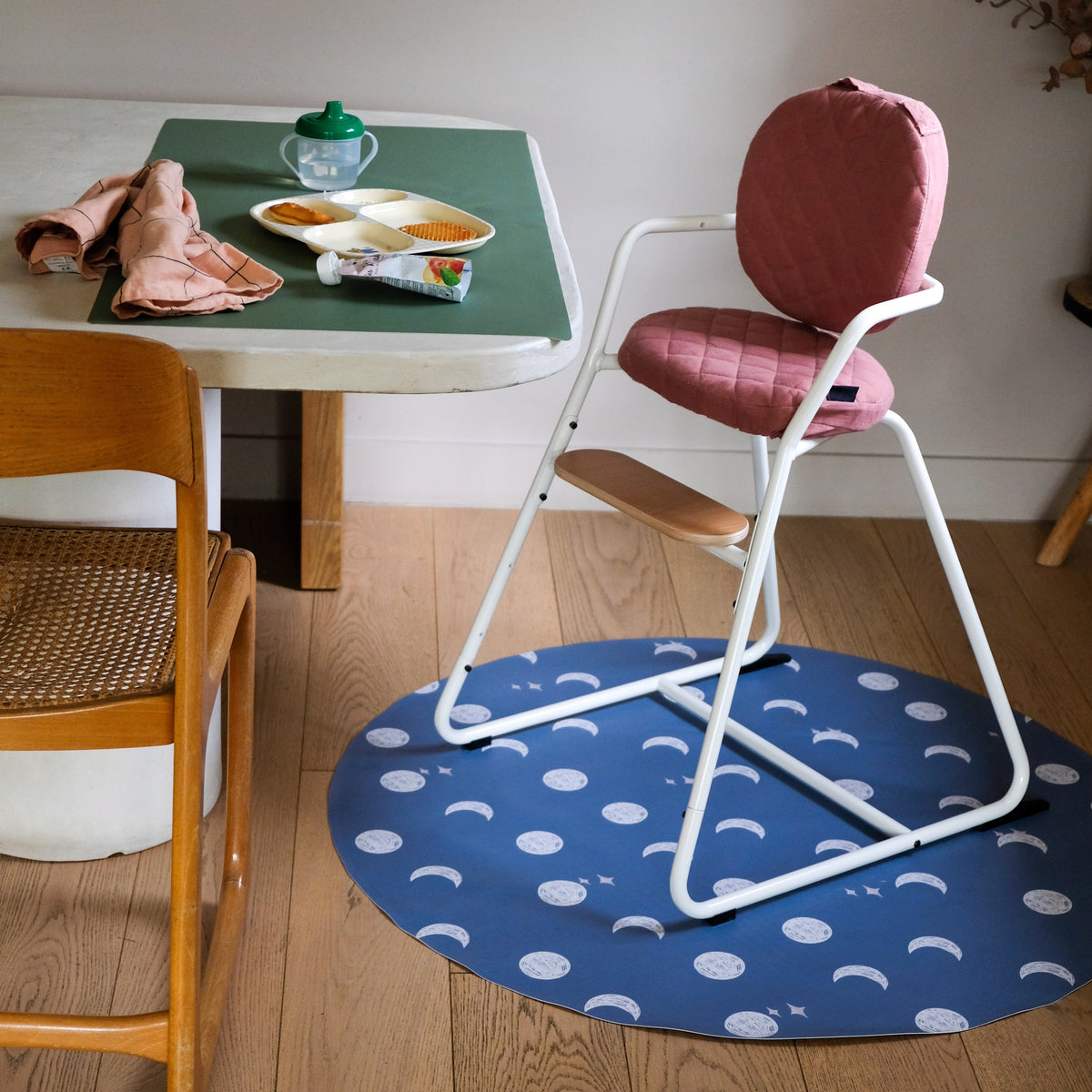 To the moon / Sésame Round Waterproof Activity Tablecloth
