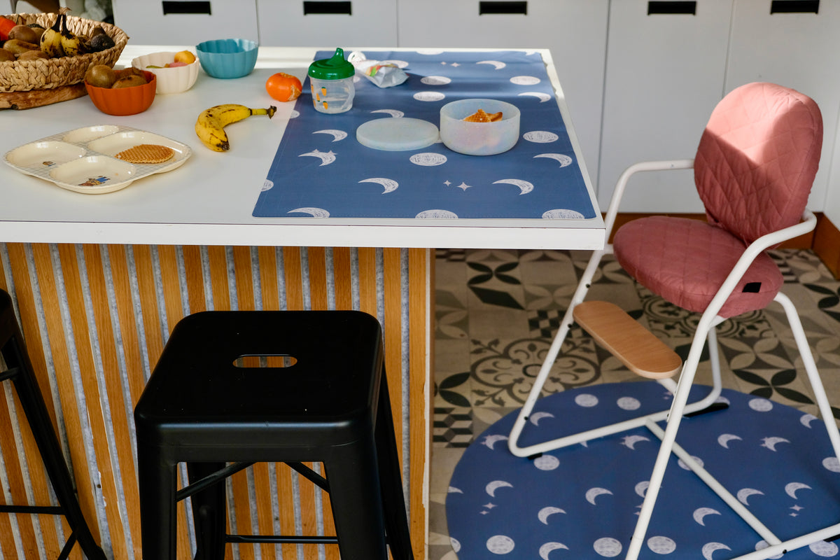 To the moon / Sésame Rectangular Waterproof Activity Tablecloth