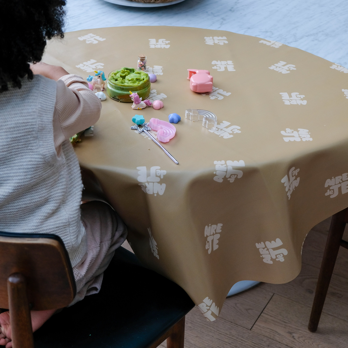 Aire de Je / Matcha Round Waterproof Activity Tablecloth