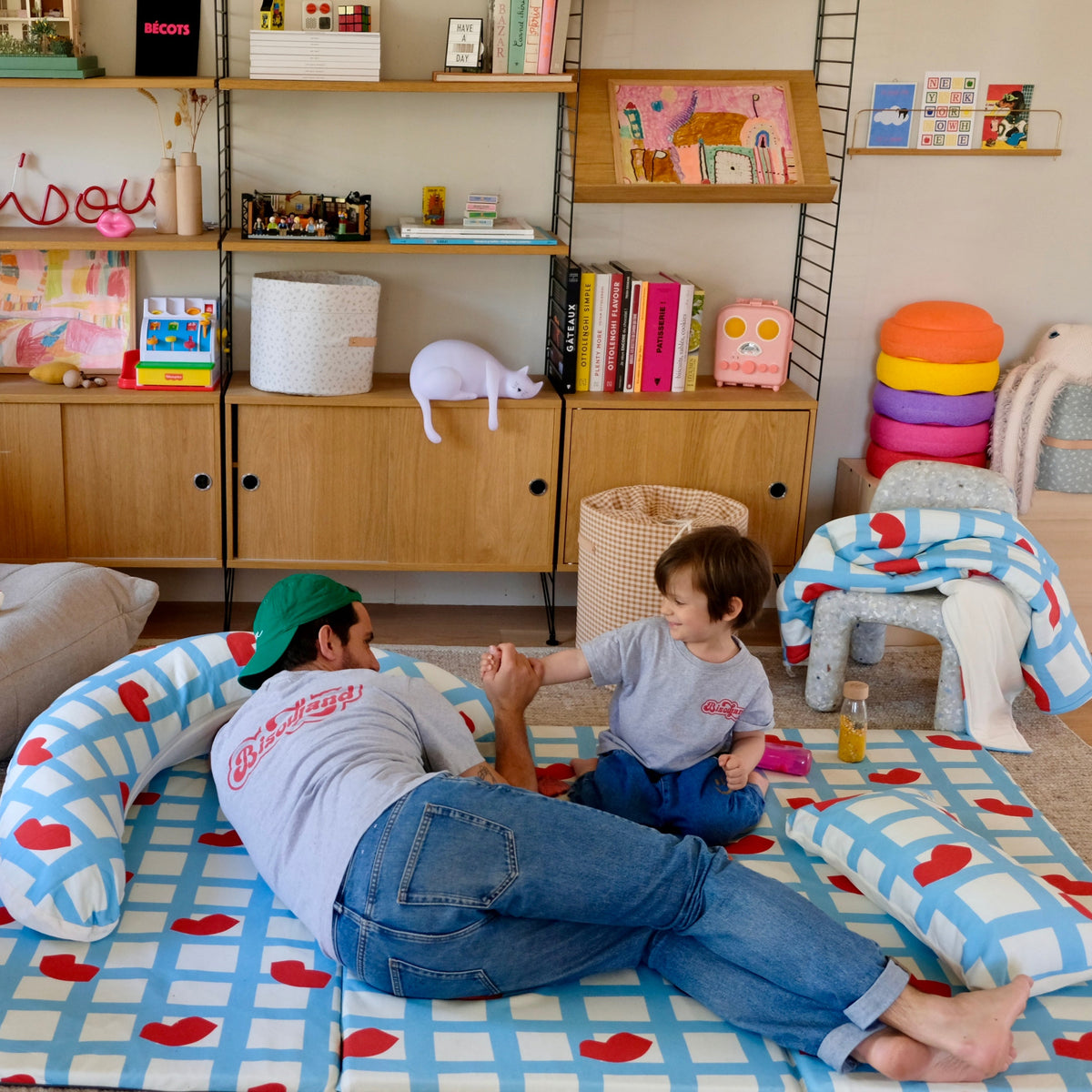 Krabbelmatte Motorik Spielmatte Maxi King Size XXL Collab Mathilde Cabanas Motiv Herz Kussmund