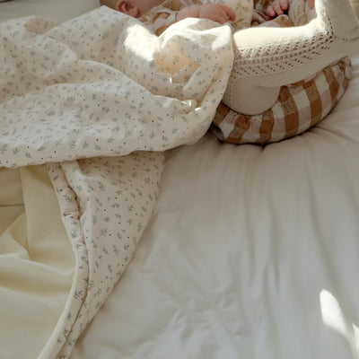 soft maternity blanket Cueillette Milk