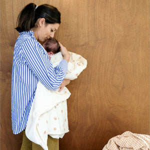 kuschelig weiche Babydecke mit Liebesapfel-Muster 