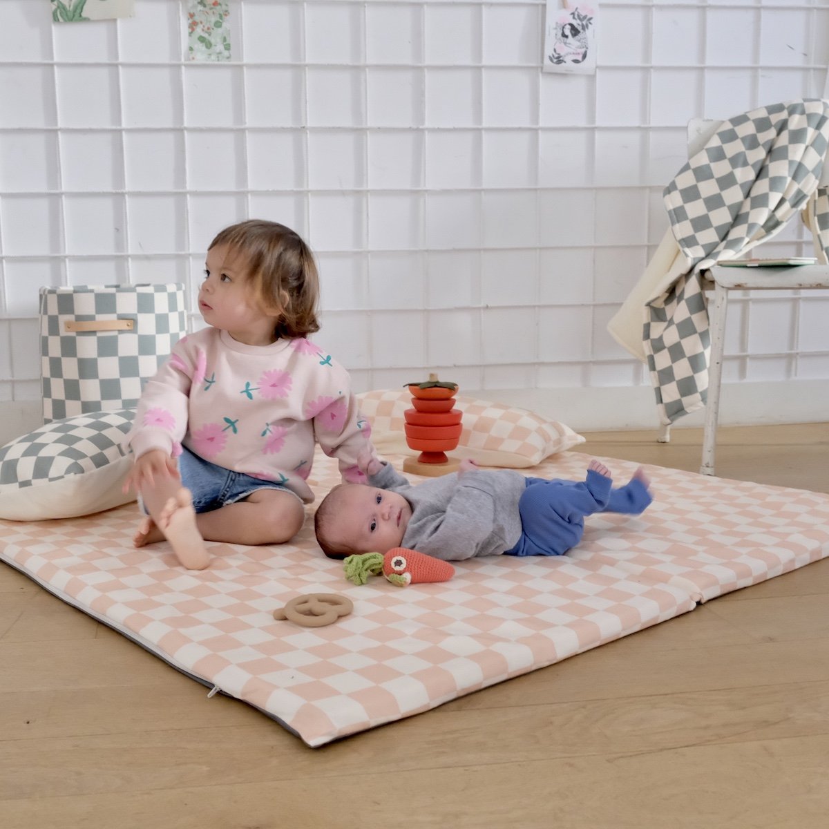 baby and children's playmat cover, pink checkerboard print