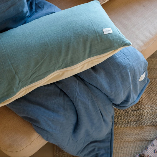 Kuschelig warme Maxi-Decke in Blau