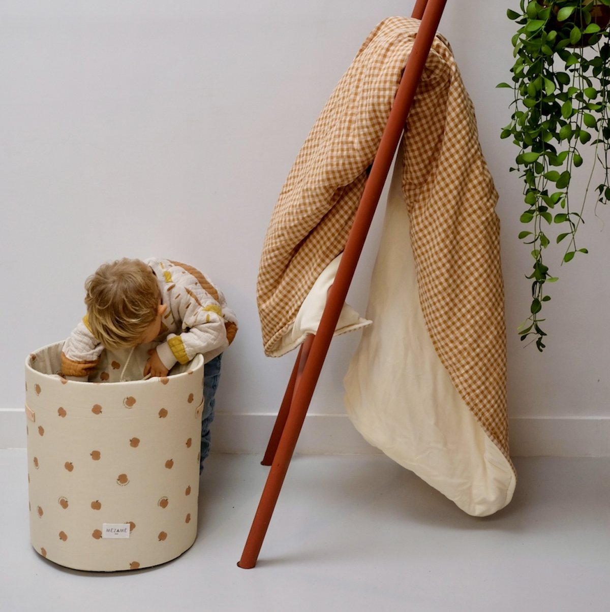 Kuschelige Maxi-Kuscheldecke für Eltern im Vichy-Muster in Caramel 