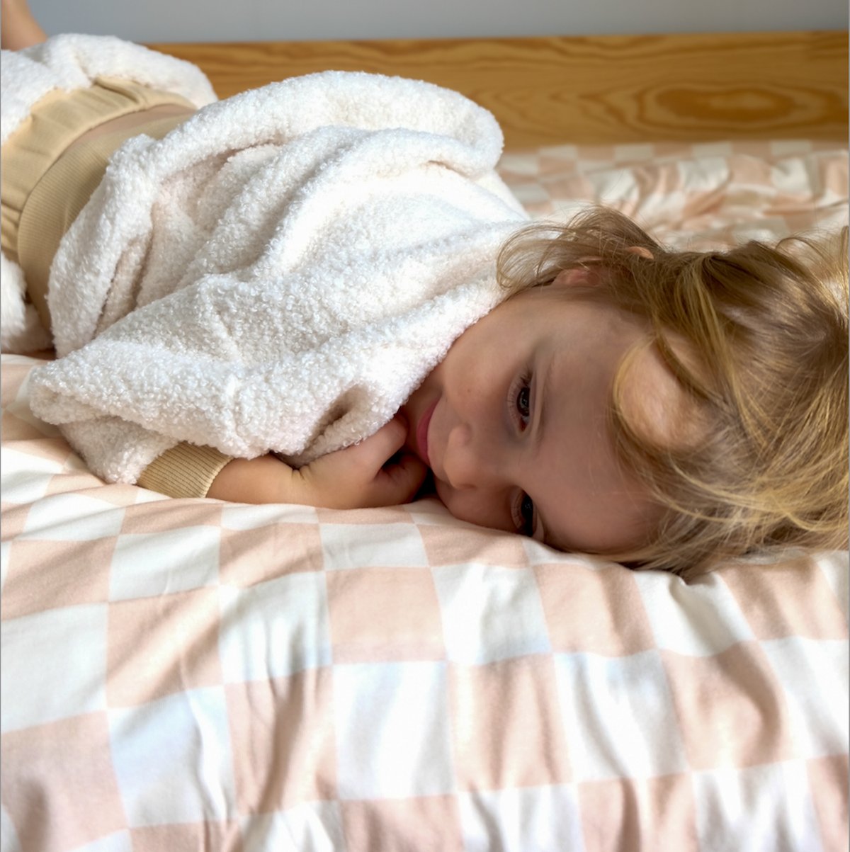 beddengoedset voor baby en kind van roze geruite bedrukte jersey