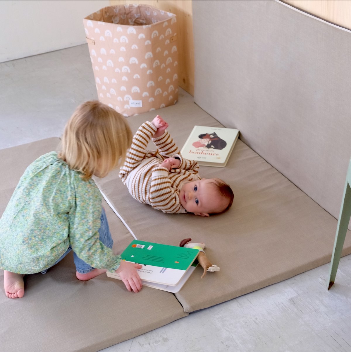 rallonge pour tapis d eveil  motricite et jeux bebe enfant grand format XXL uni kaki olive