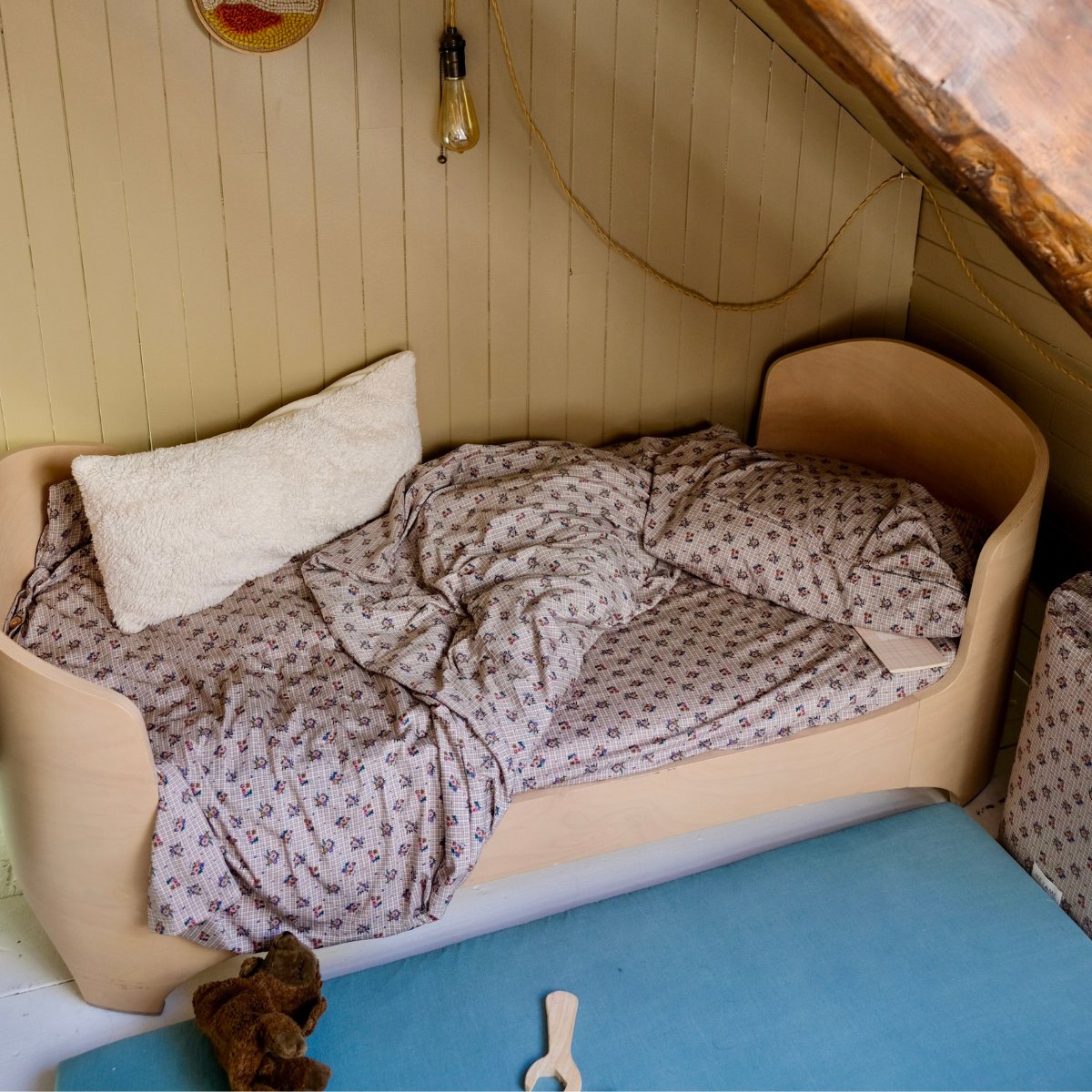 Spannbettlaken, Bettwäsche für Kinder und Babys, superweicher Jersey, Blumen- und Cottage-Karomuster
