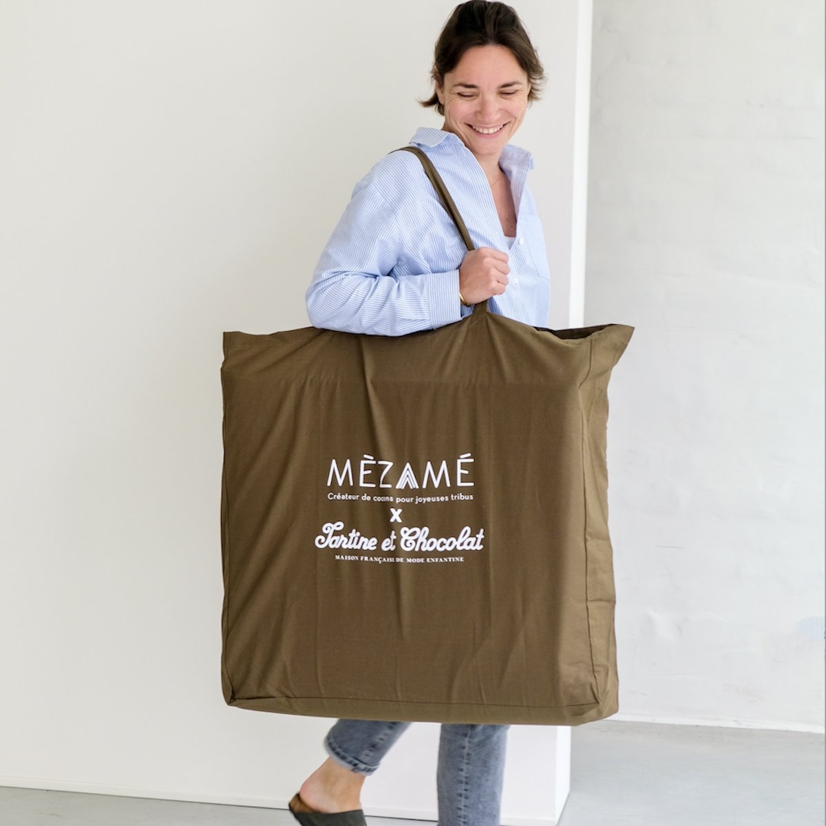 Tote Bag to go Spielmatte Krabbelmatte Baby Kinder Kooperation Tartine et Chocolat Farbe grau 