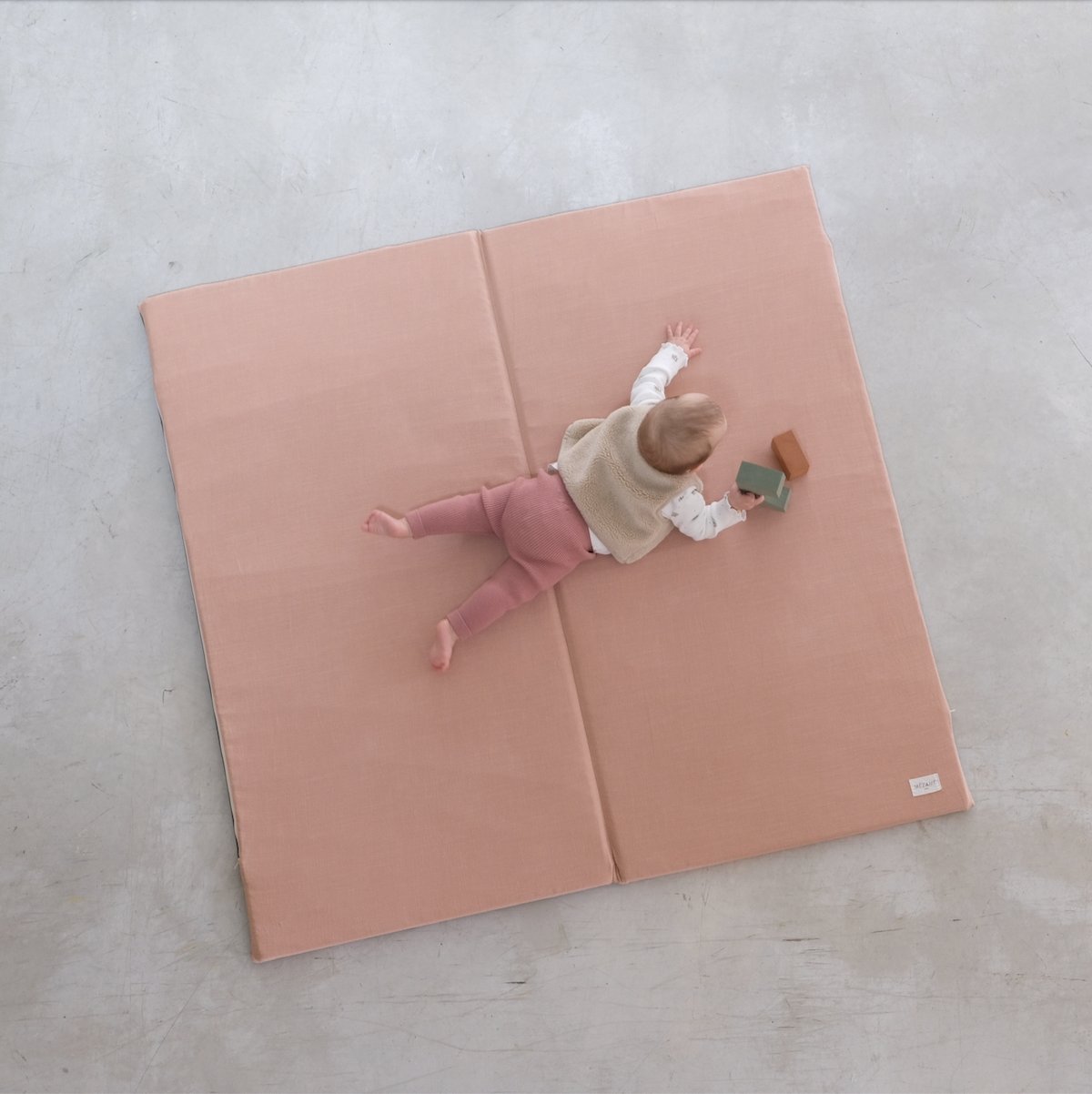 speel-, motoriek- en speelmat voor baby en kind effen kleur roze PRALINE