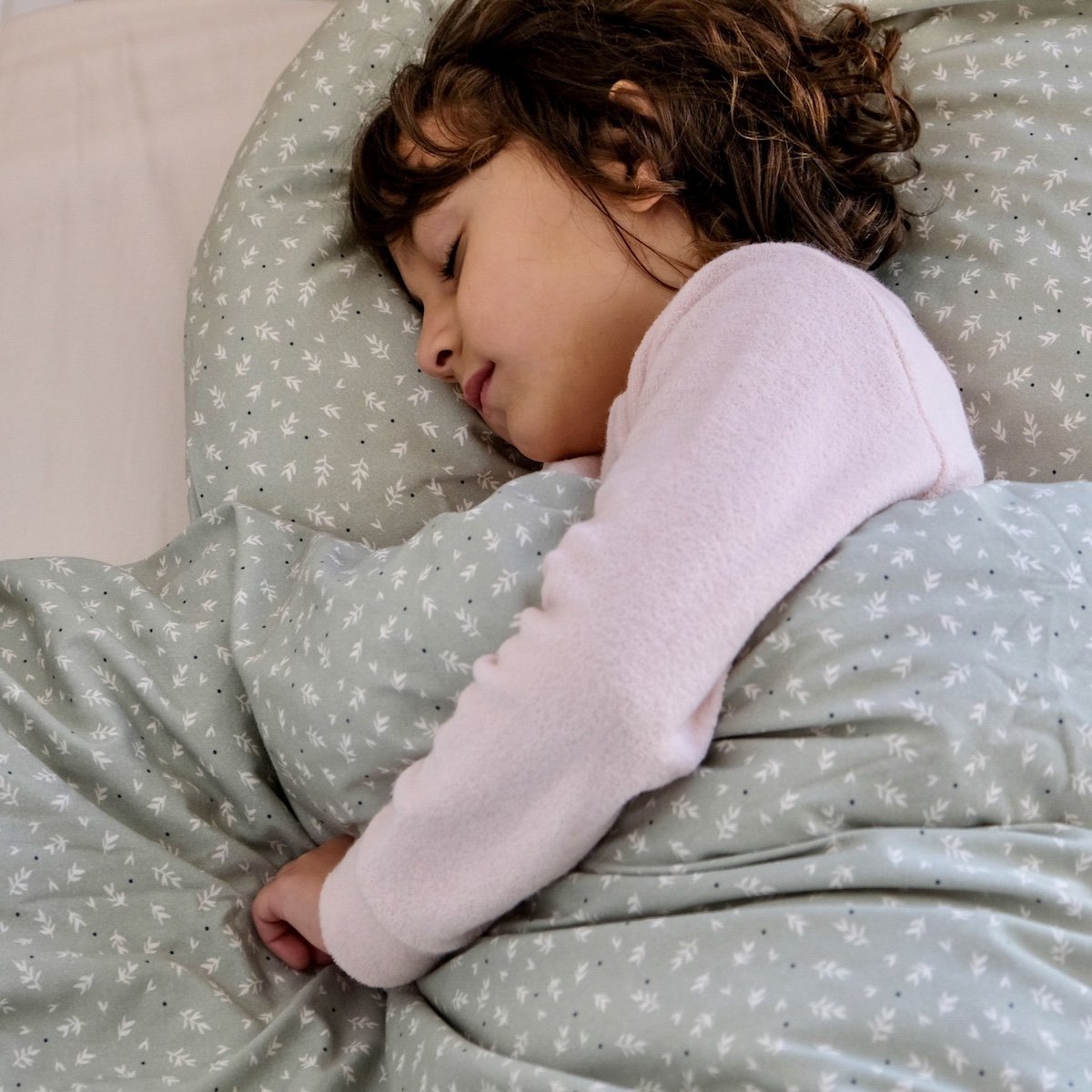beddengoedset baby kind van heerlijk zachte jersey kleur Sauge