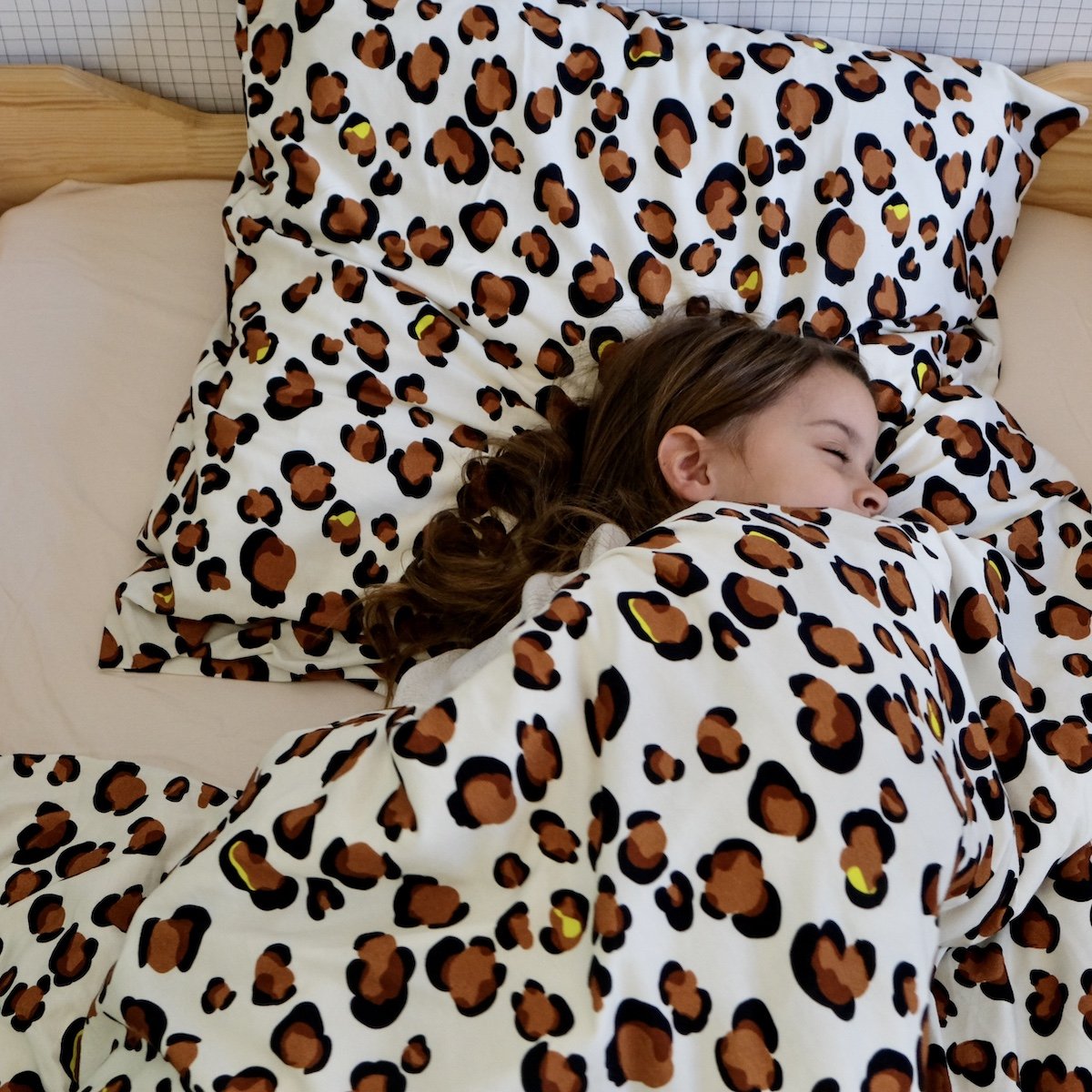  Jersey-Bettwäsche für Kinder und Babys mit Leopardenmuster
