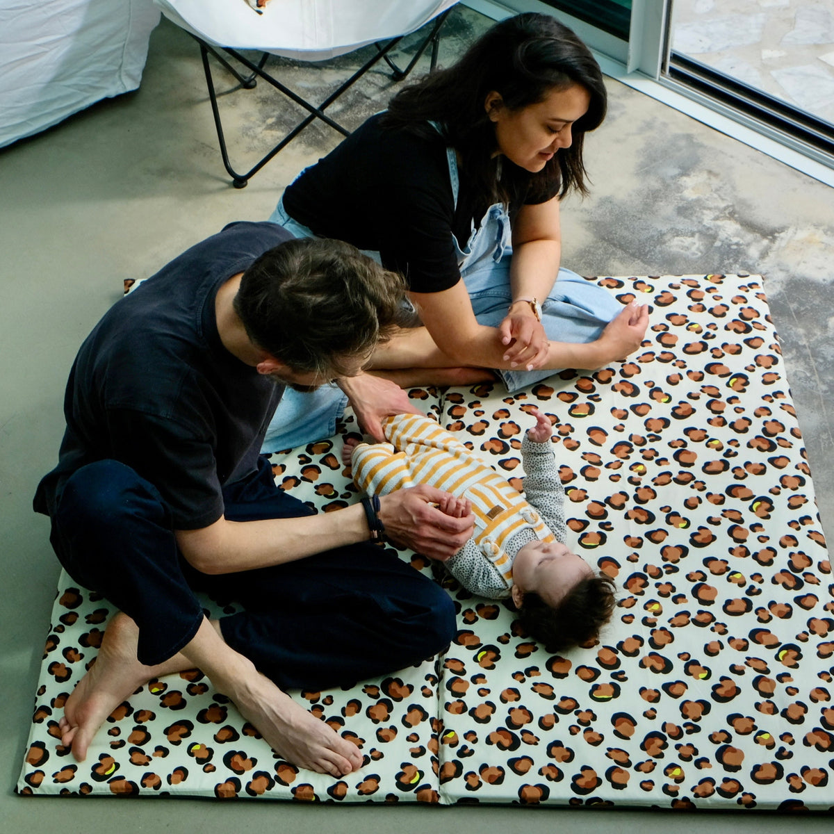 speelmat spel en motoriek luipaard comfort op kinderhoogte